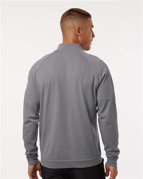 Grey Three-model Image
