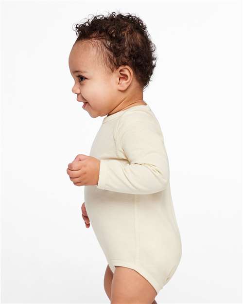 Natural-model Image