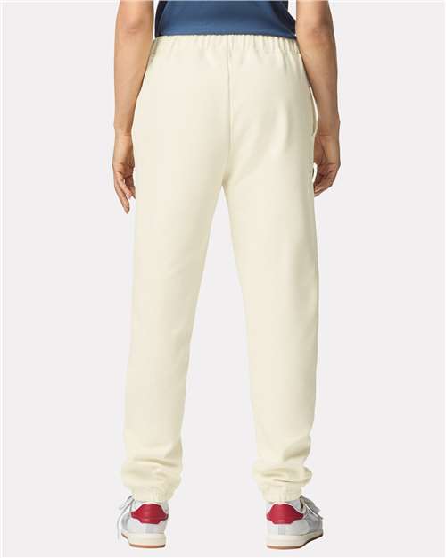 Off White-model Image