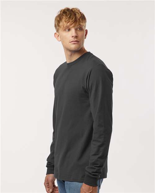 Fine Charcoal-model Image