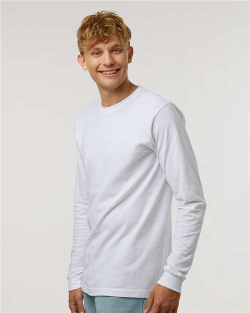 Fine White-model Image