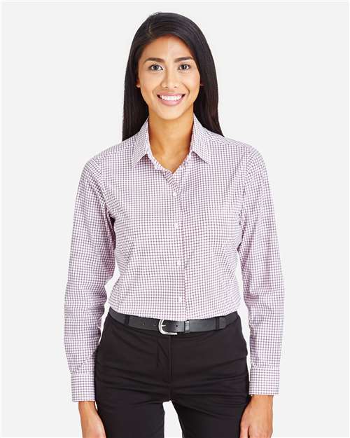Burgundy/ White-model Image