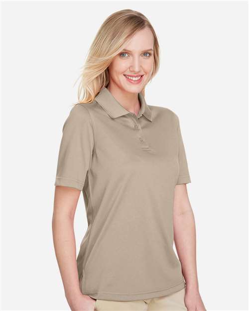 Khaki-model Image