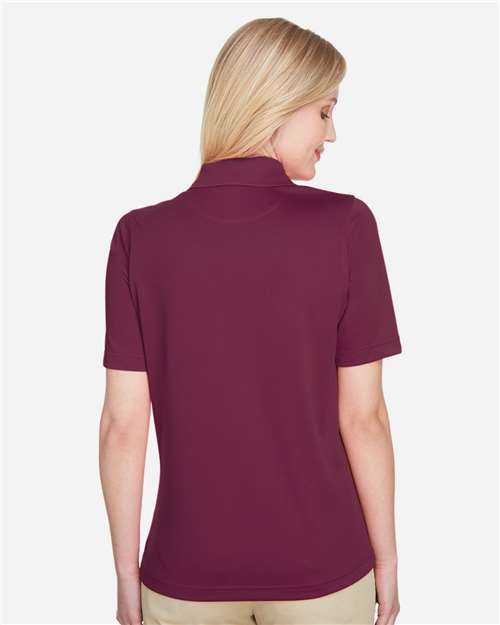 Maroon-model Image
