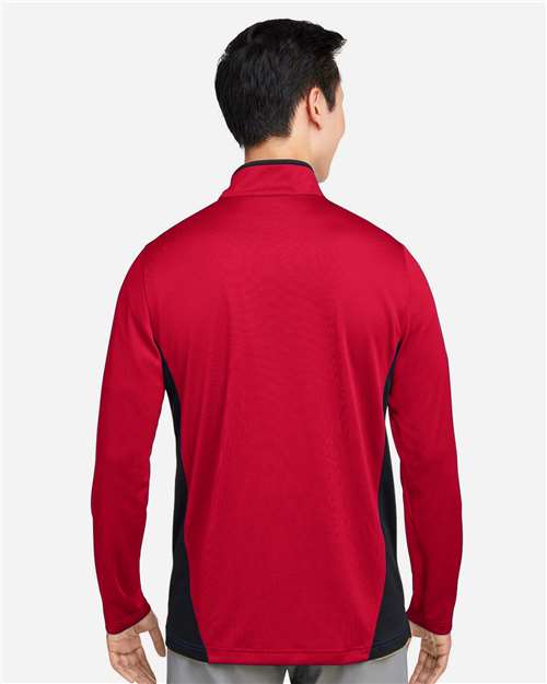 Red/ Black-model Image