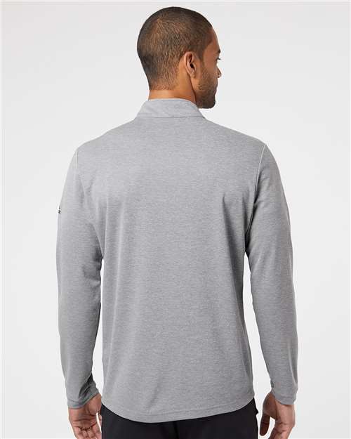 Grey Three Heather/ Carbon-model Image
