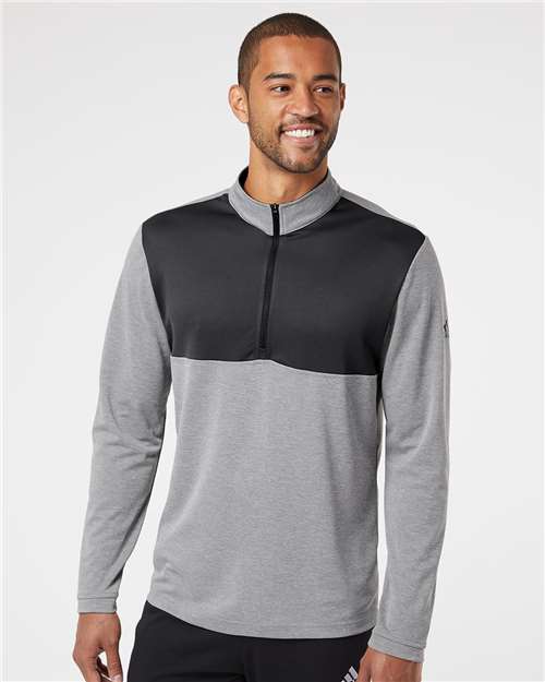 Grey Three Heather/ Carbon-model Image