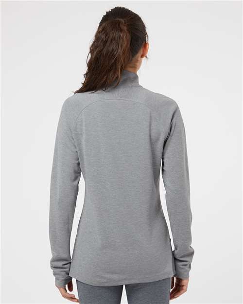 Grey Three Heather/ Carbon-model Image
