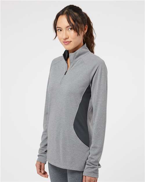 Grey Three Heather/ Carbon-model Image