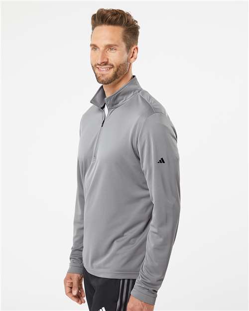 Grey Three-model Image