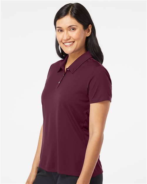 Maroon-model Image