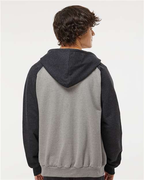 Grey Heather/ Dark Charcoal-model Image