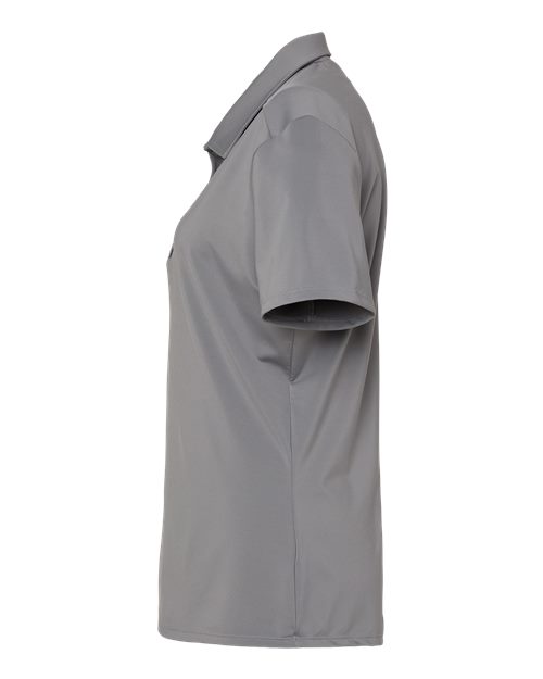 Grey Three-model Image