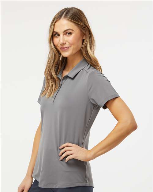 Grey Three-model Image
