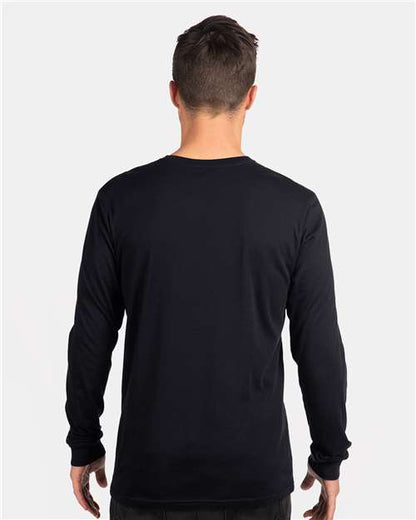 Black-model Image