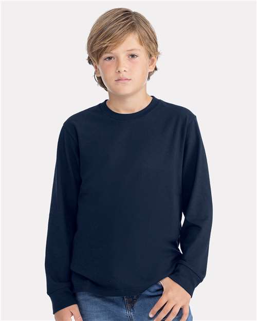 Midnight Navy-model Image