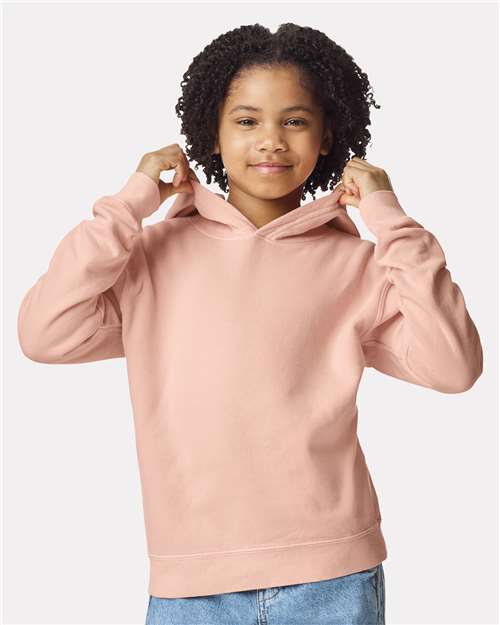 Peachy-model Image