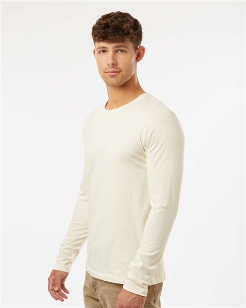 Natural-model Image