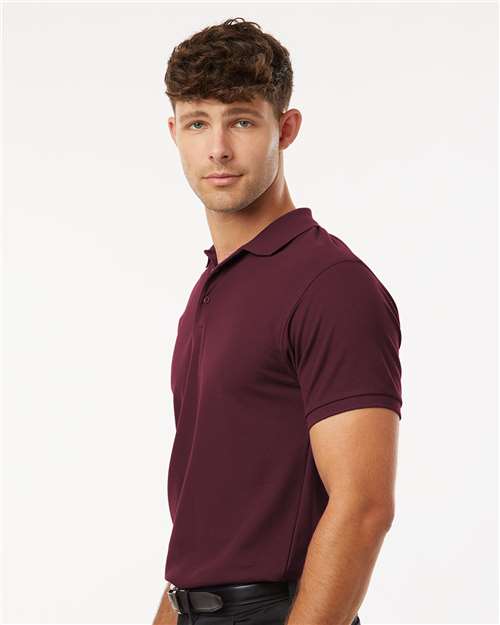 Maroon-model Image
