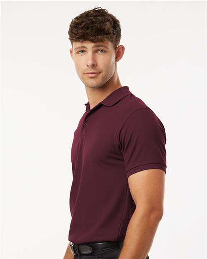 Maroon-model Image