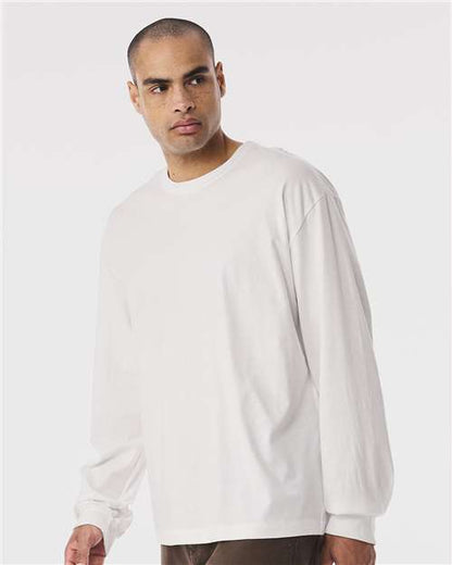 Vintage White-model Image