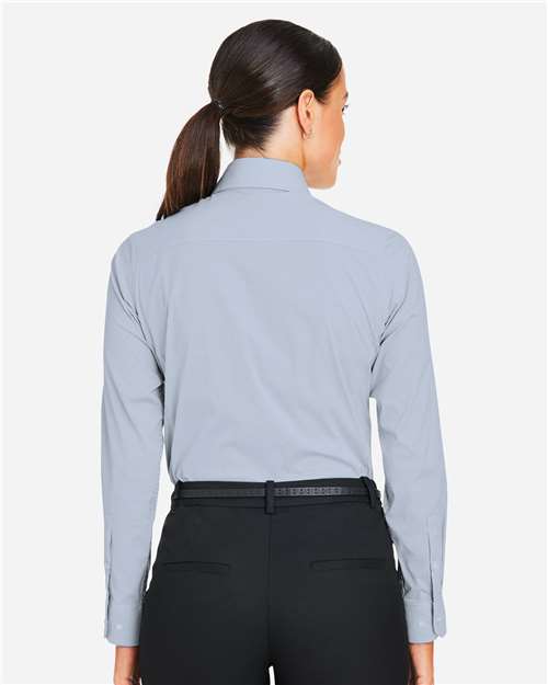 Navy/ White-model Image