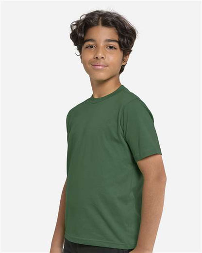 Forest Green-model Image