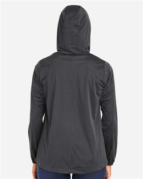 Carbon Heather-model Image