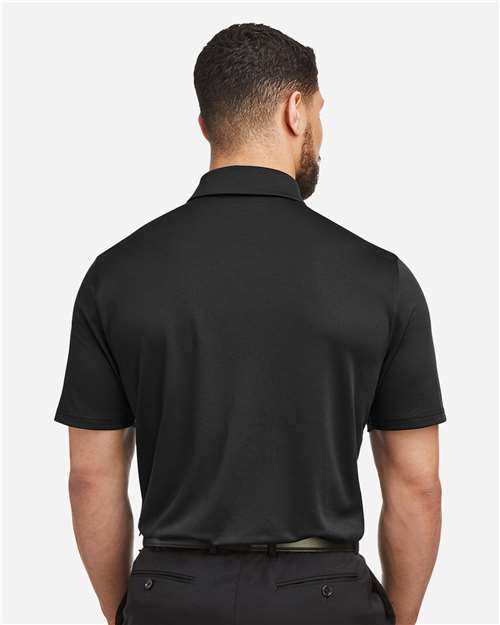 Black/ White-model Image