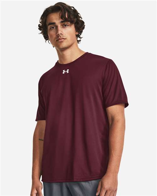 Maroon/ White-model Image