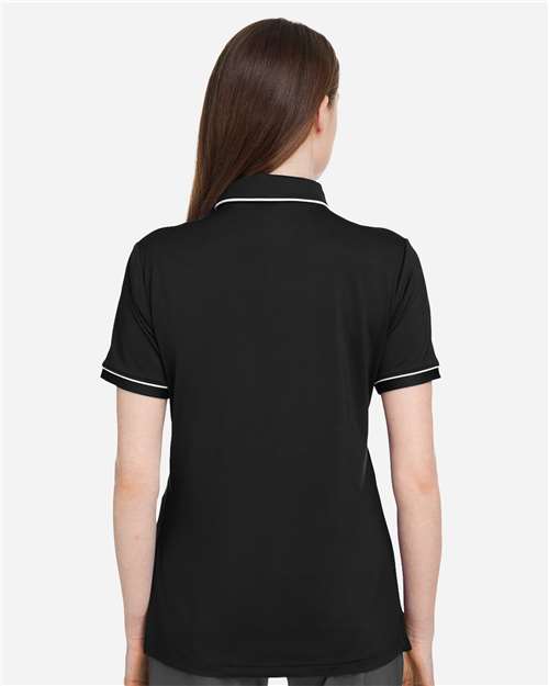 Black/ White-model Image