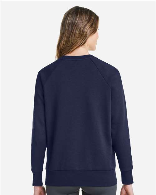 Midnight Navy/ White-model Image