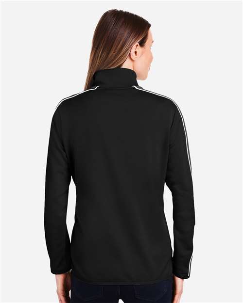 Black/ White-model Image