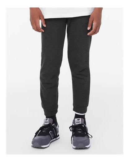 Dark Grey Heather-model Image