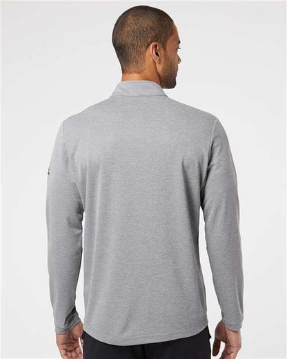 Grey Three Heather/ Carbon-model Image