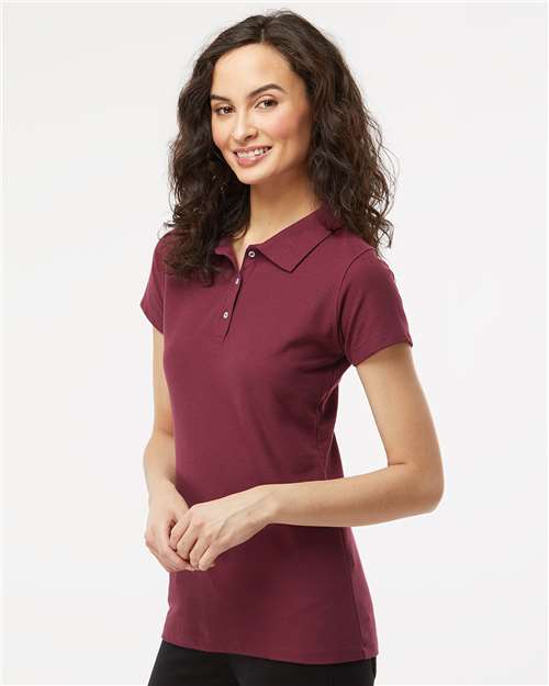 Maroon-model Image