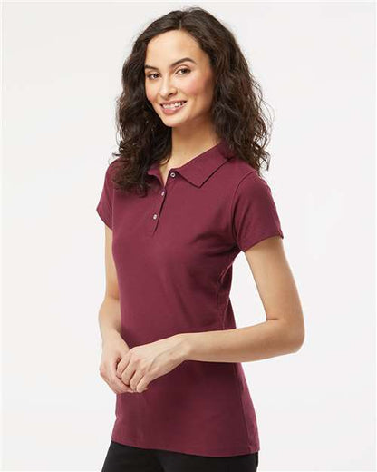 Maroon-model Image